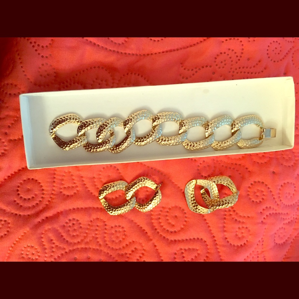 Jewelry Set Pierced Earrings & Bracelet